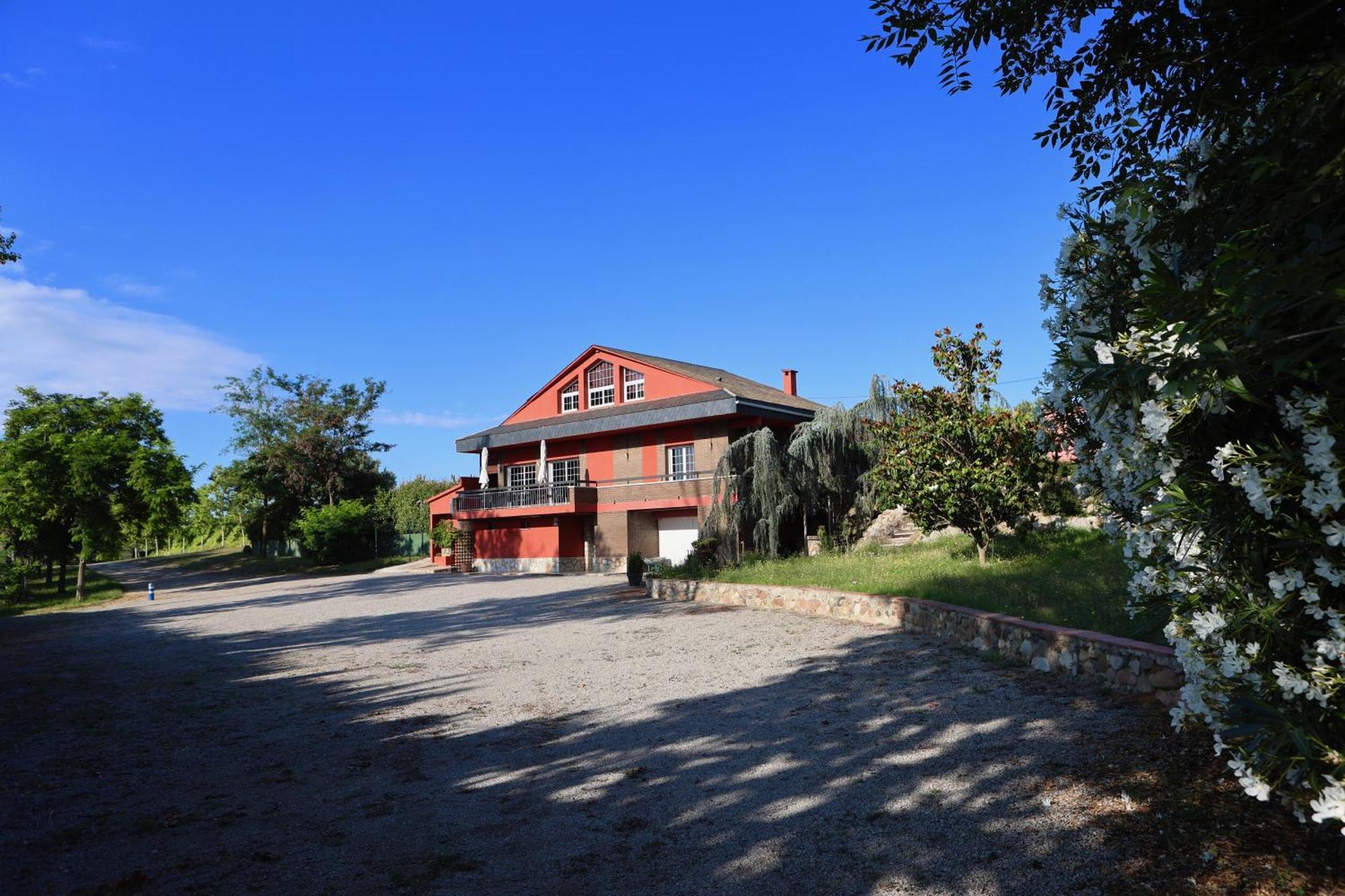 Вилла El Cedre Blau Vivienda Con Piscina En Гранольерс Экстерьер фото